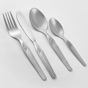 CUBIERTO MODELO FLOR  