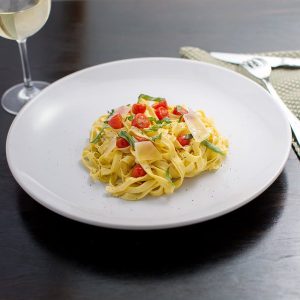 Plato Redondo Coupe de 30.5 cms Blanco Brillante Marca Ecor