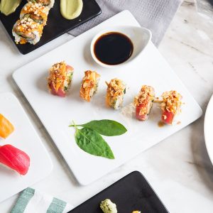 Plato Cuadrado de 22.9 cms Blanco Brillante Marca Ecor (6 PIEZAS POR CAJA)