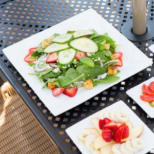 Plato Cuadrado de 27.9 cms Blanco Brillante Marca Ecor (6 PIEZAS POR CAJA)