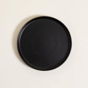 Plato Extendido de Melamina 23 cm Borde Alto Color negro(Caja con 48 Piezas)