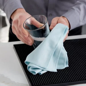 Trapo de microfibra para pulido de cristaleria 15x15pg color azul marca Lavex Janitorial (precio por 12 piezas)